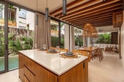 Private Villa w/ Pool, Spa & Driver Service