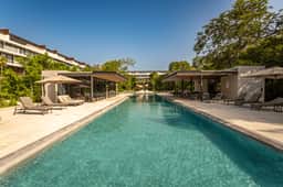 Luxe 2BR Playacar | Sleeps 6 | Private Patio & BBQ