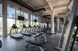 Luxe 2BR Penthouse | Private Rooftop & Pool | BBQ