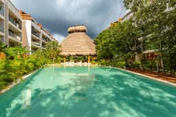 Luxe 2BR Oasis | Gym | Pools | Beach Shuttle