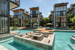 Luxe Swim Up Loft | Gym | Coworking | Cenote