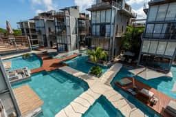 Luxe Loft Penthouse | Private Roof & Pool | Gym