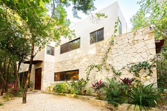 Award Winning Private Cenote Villa 10min to Beach