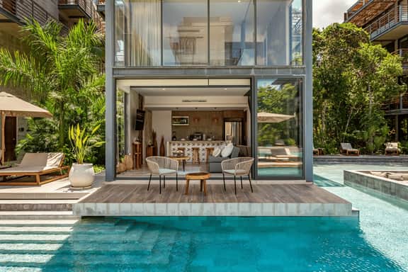 Gorgeous Swim Up Loft | Gym | Pool | Cenote