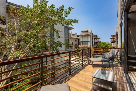 Jungle Penthouse | Private Roof & Pool | BBQ | Gym