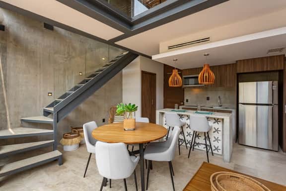 Jungle Penthouse | Private Roof & Pool | BBQ | Gym
