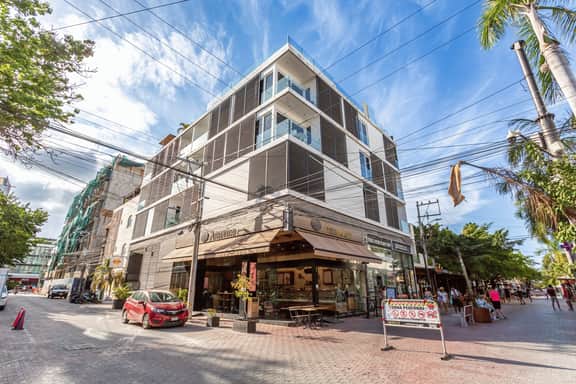 Downtown 5th Ave 2 BR Condo with Pool & Gym