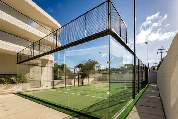 Modern 2BR Playacar | Huge Pool | Gym | Free Bikes