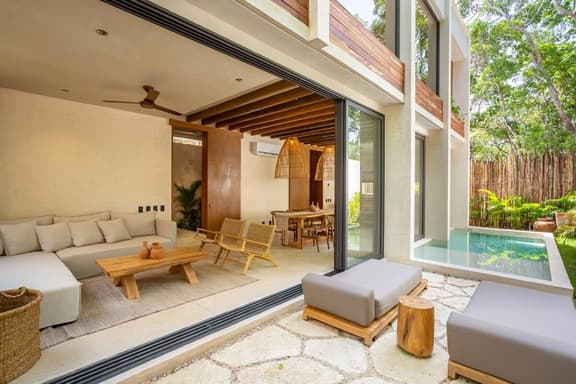 Luxury Getaway | Pool | Private Transport